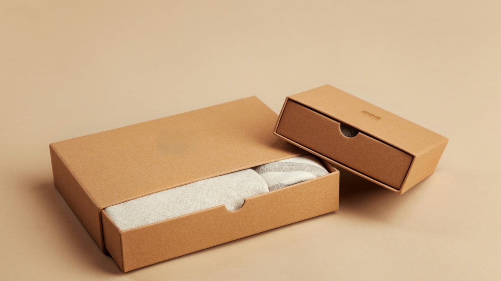 drawer style rigid boxes